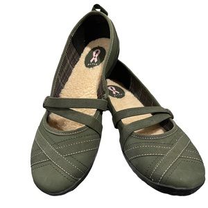 PRIVO by CLARKS Breast Cancer Awareness Shoes